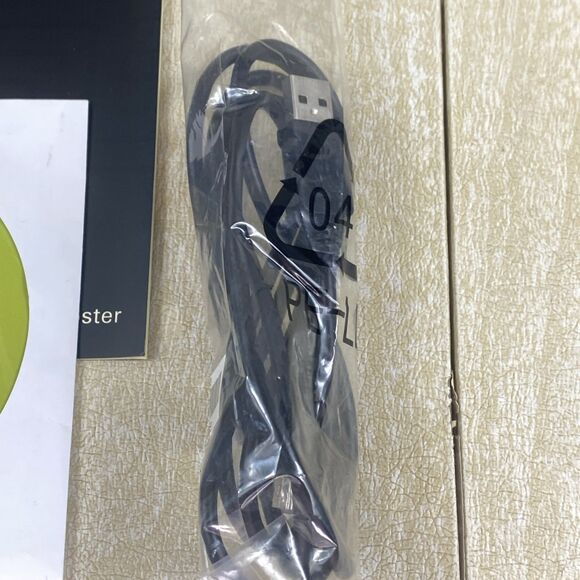 TomTom ONE XL Portable Car 4.3" LCD GPS System USA/Canada - Picture 13 of 16